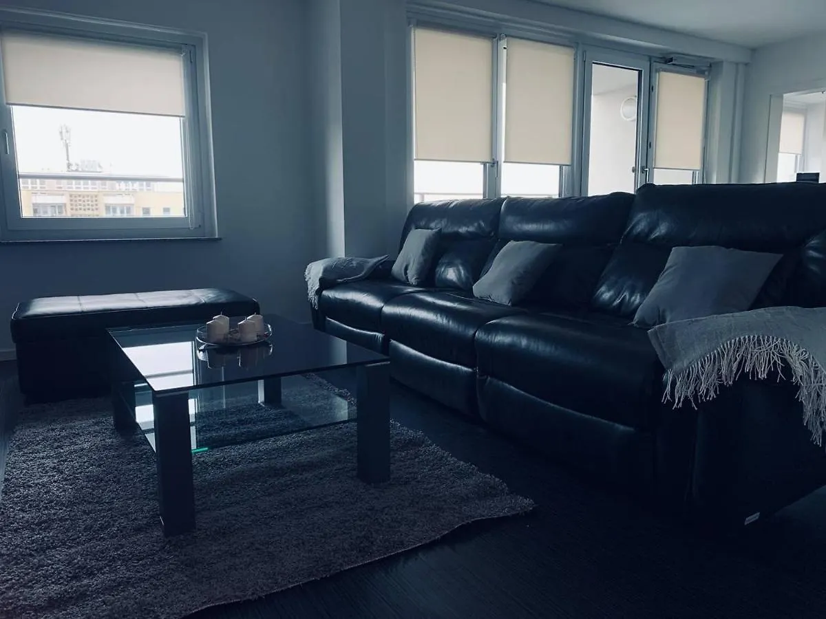 Apartment Mit Penthouse Charakter In Dresden